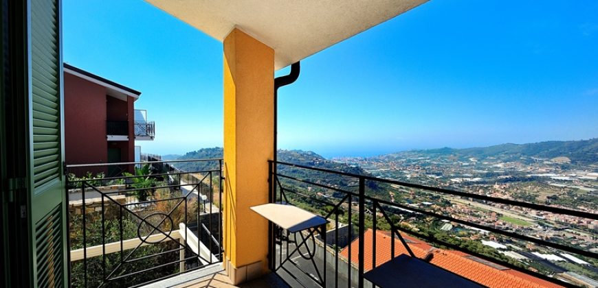 For sale a newer apartment with a lovely panorama near Castellaro
