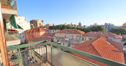 For sale a spacious apartment in the center of Arma di Taggia