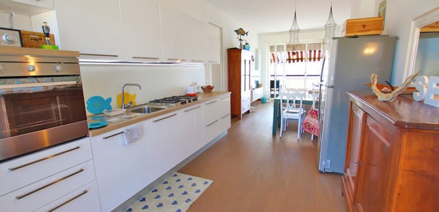 For sale an unique apartment in Arma di Taggia