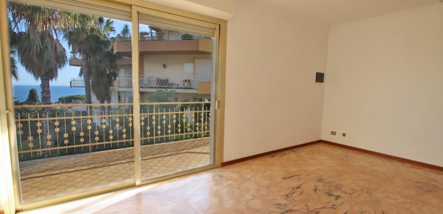 For sale an apartment with terrace, storage and parking space