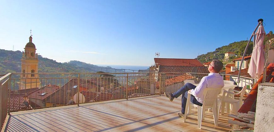 For sale an apartment with a fantastic terrace