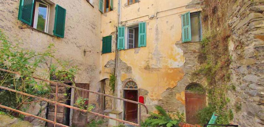For sale a cozy apartment in Molini di Triora