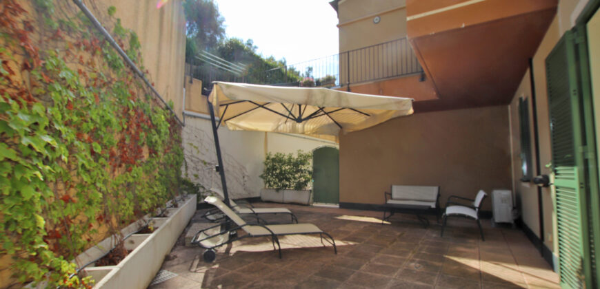 A modern apartment next to the village