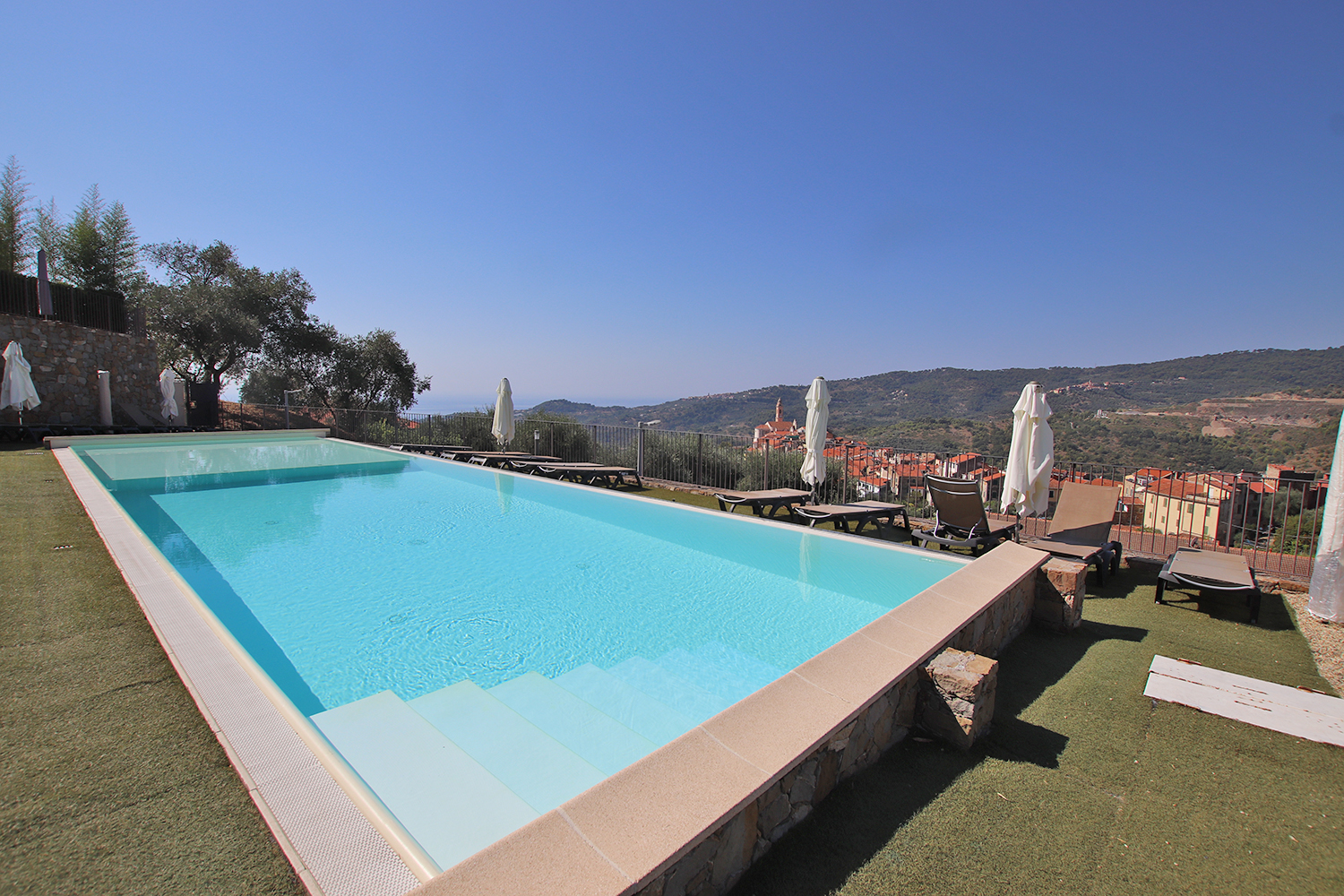 A modern apartment next to the village