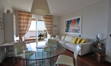 Luxury home on the Sea side