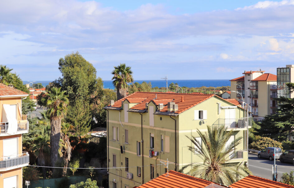 Nice apartment near the center