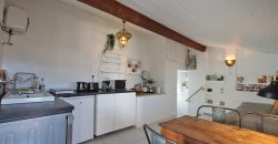 En mysig lägenhet med rymlig takterrass i La Pigna