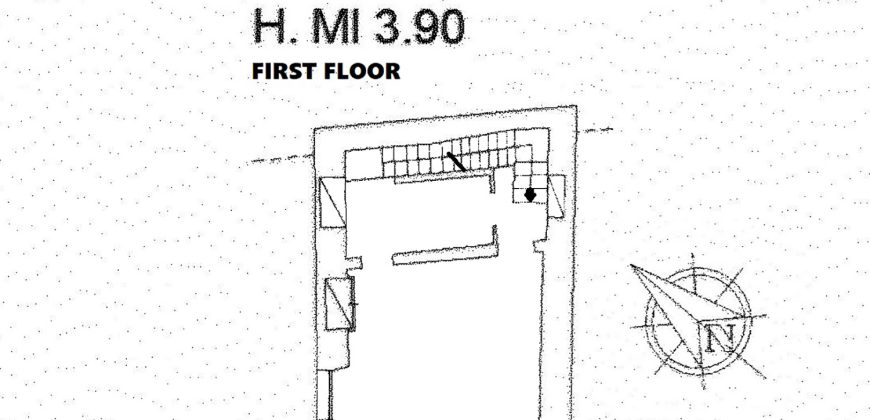 En mysig lägenhet med rymlig takterrass i La Pigna