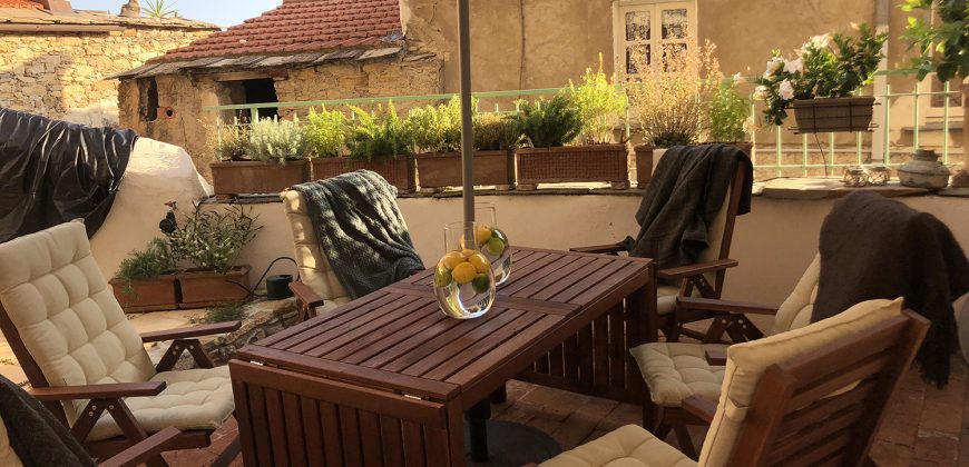 A romantic duplex in Isolalunga