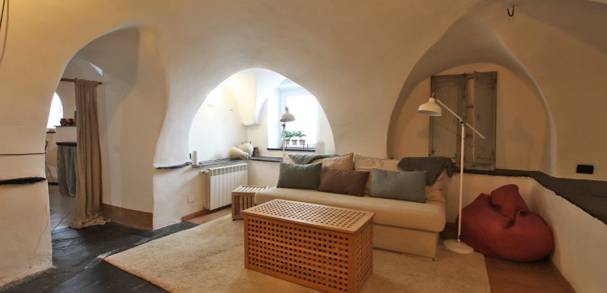 A romantic duplex in Isolalunga