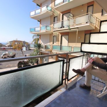 Trevlig lägenhet vid strandvägen