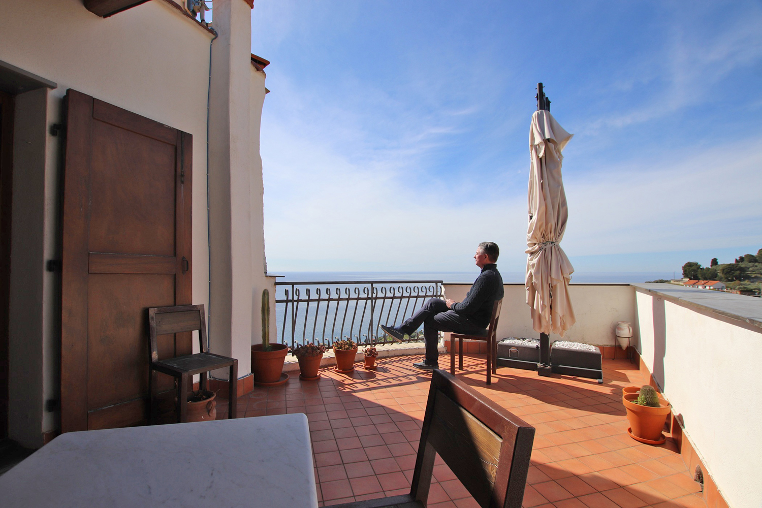 Casa di paese su quattro livelli