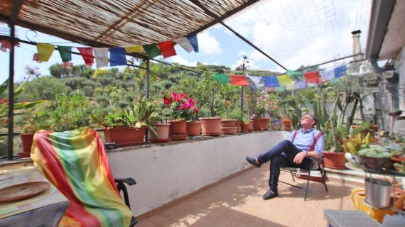 Apartment with terrace in the ancient Taggia