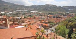 Apartment with terrace in the ancient Taggia