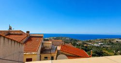 Storical apartment with terrace in a calm village