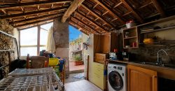 Storical apartment with terrace in a calm village