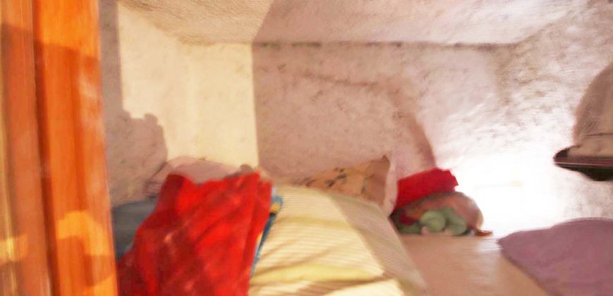 Apartment with terrace in the ancient Taggia