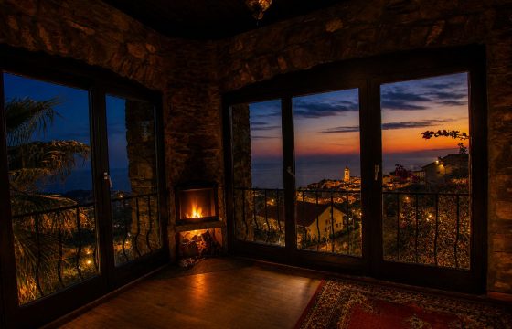 Prestigiosa villa con piscina e vista mare panoramica