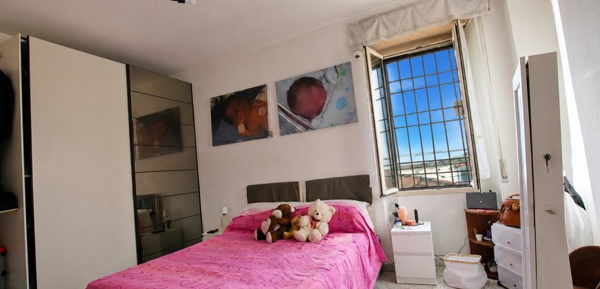 Storical apartment with terrace in a calm village