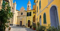 Storical apartment with terrace in a calm village