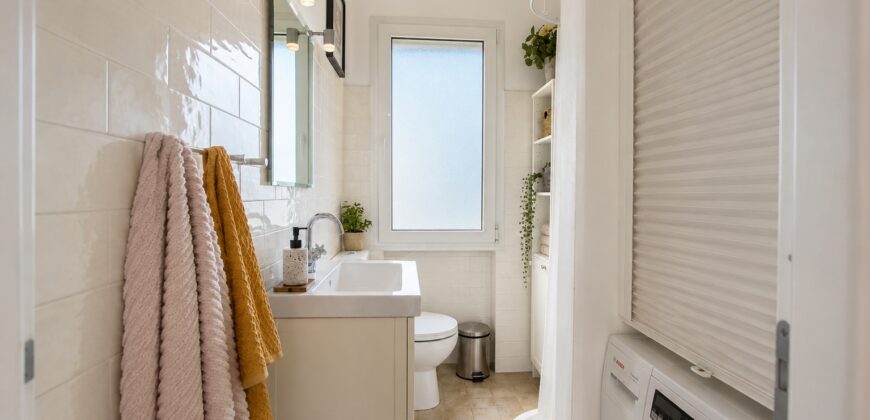 Bright Apartment with Sea View near Villa Faraldi