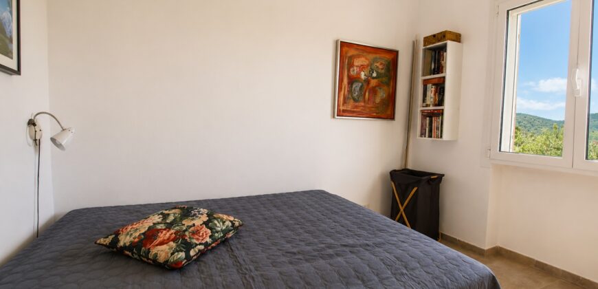 Bright Apartment with Sea View near Villa Faraldi