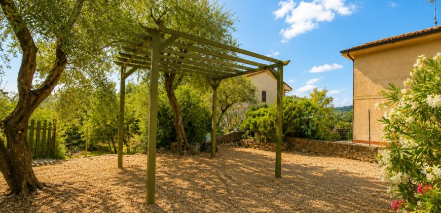 Bright Apartment with Sea View near Villa Faraldi