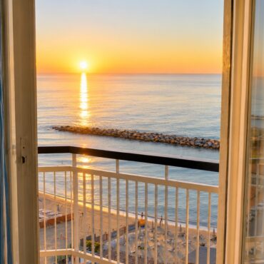 Lovely apartment on the Sea side