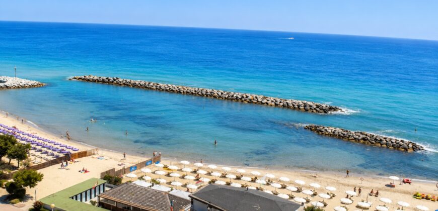 Lovely apartment on the Sea side