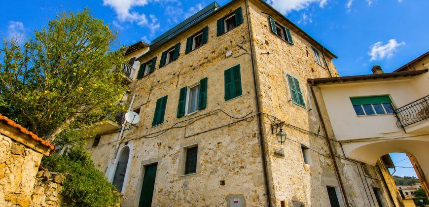 Charming Historic Duplex Apartment