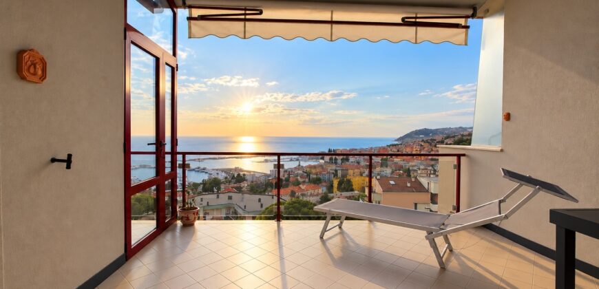Elegant Top-Floor Duplex Apartment with Stunning Sea Views, Swimming Pool, Tennis Court and Private Garage!