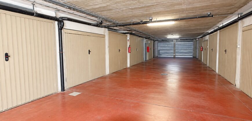 Elegant Top-Floor Duplex Apartment with Stunning Sea Views, Swimming Pool, Tennis Court and Private Garage!