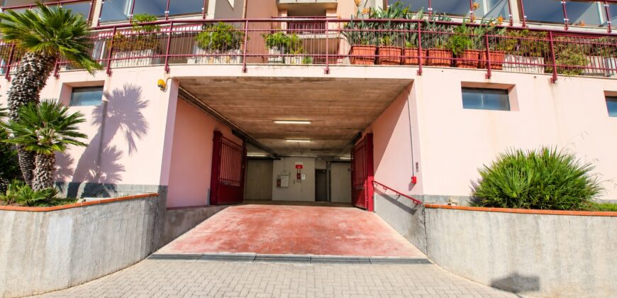 Elegant Top-Floor Duplex Apartment with Stunning Sea Views, Swimming Pool, Tennis Court and Private Garage!